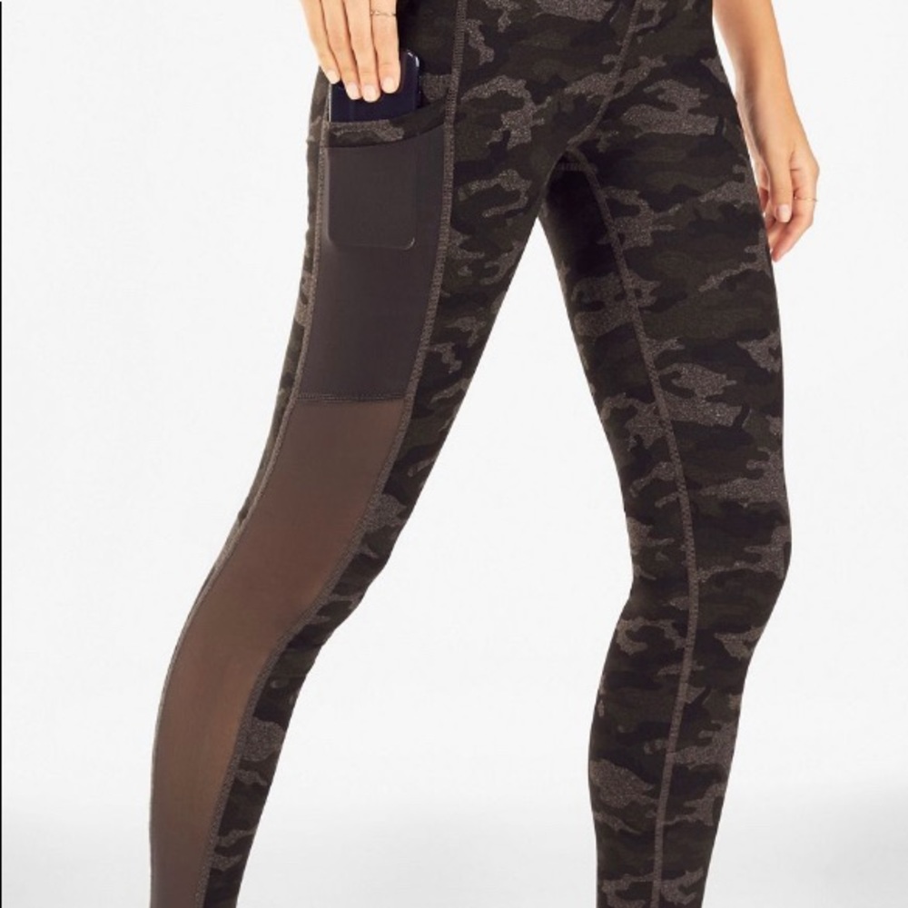 Fabletics Camo leggings